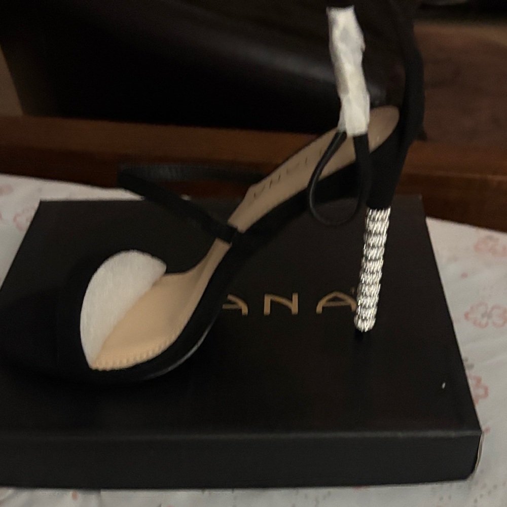 Liliana Elegant Black Heels with Dazzling Silver Detail